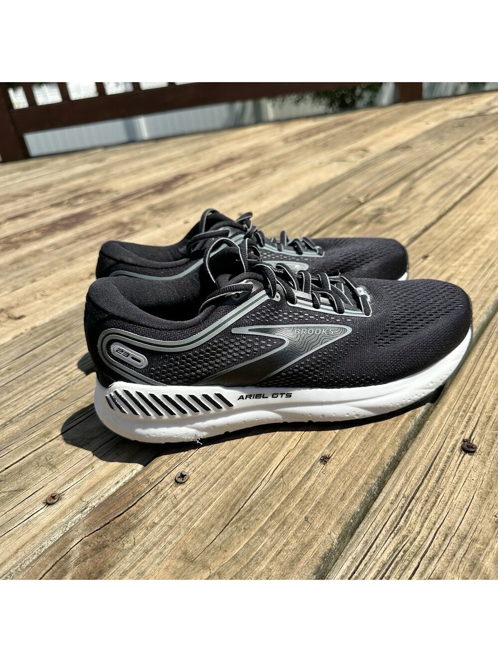 Brooks Ariel GTS 23 Women's Sz 10 D Wide Black Athletic Running Gym Sneaker Shoe